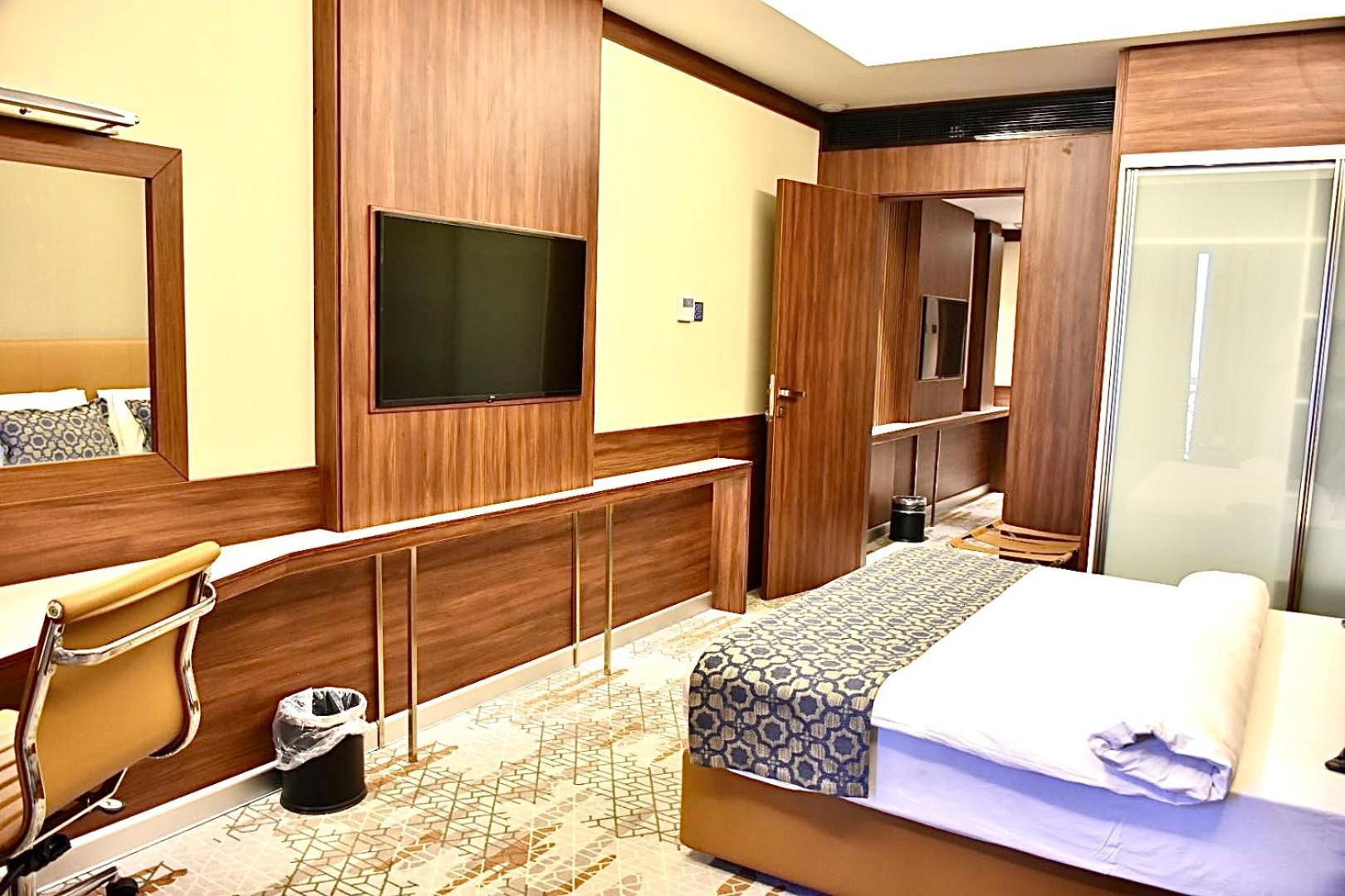 Royal Vista Hotel Ibri Exterior photo